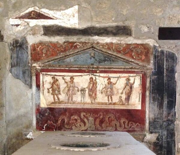 Painting on walls in Pompeii & Herculaneum