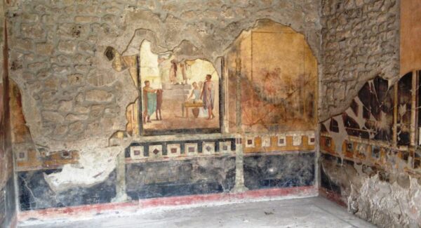 Painting on walls in Pompeii & Herculaneum