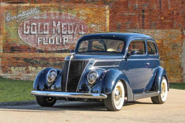 1937 Ford and Gold Medal Flour sign, New Kensington, PA. Photo: Tom Pawlesh.